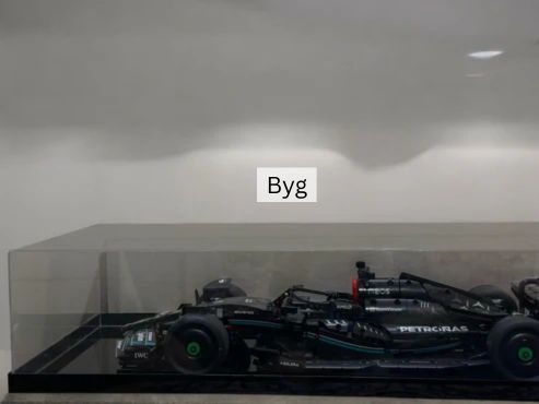 Lego F1 Car display: Scale 1:8