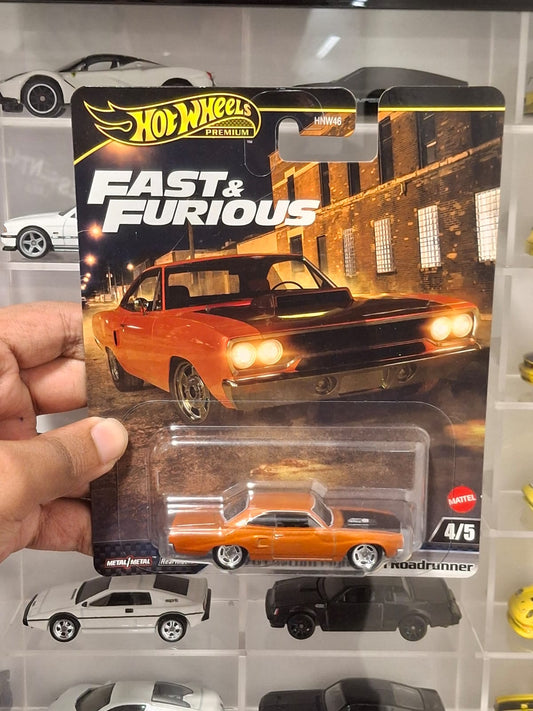HOTWHEELS PREMIUM- FAST & FURIOUS- 1970 CUSTOM PLYMOUTH ROADRUNNER