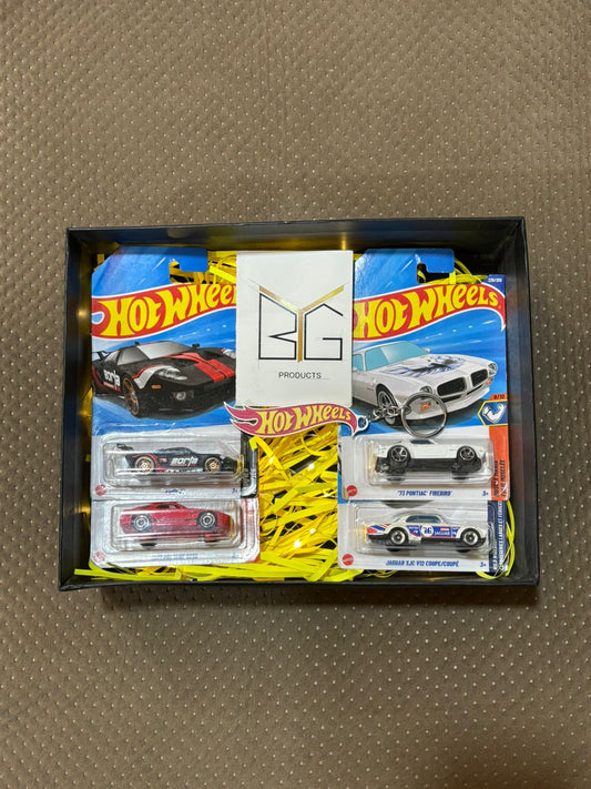Gift Hamper- 4 Random Hotwheels + Hotwheels Keychain