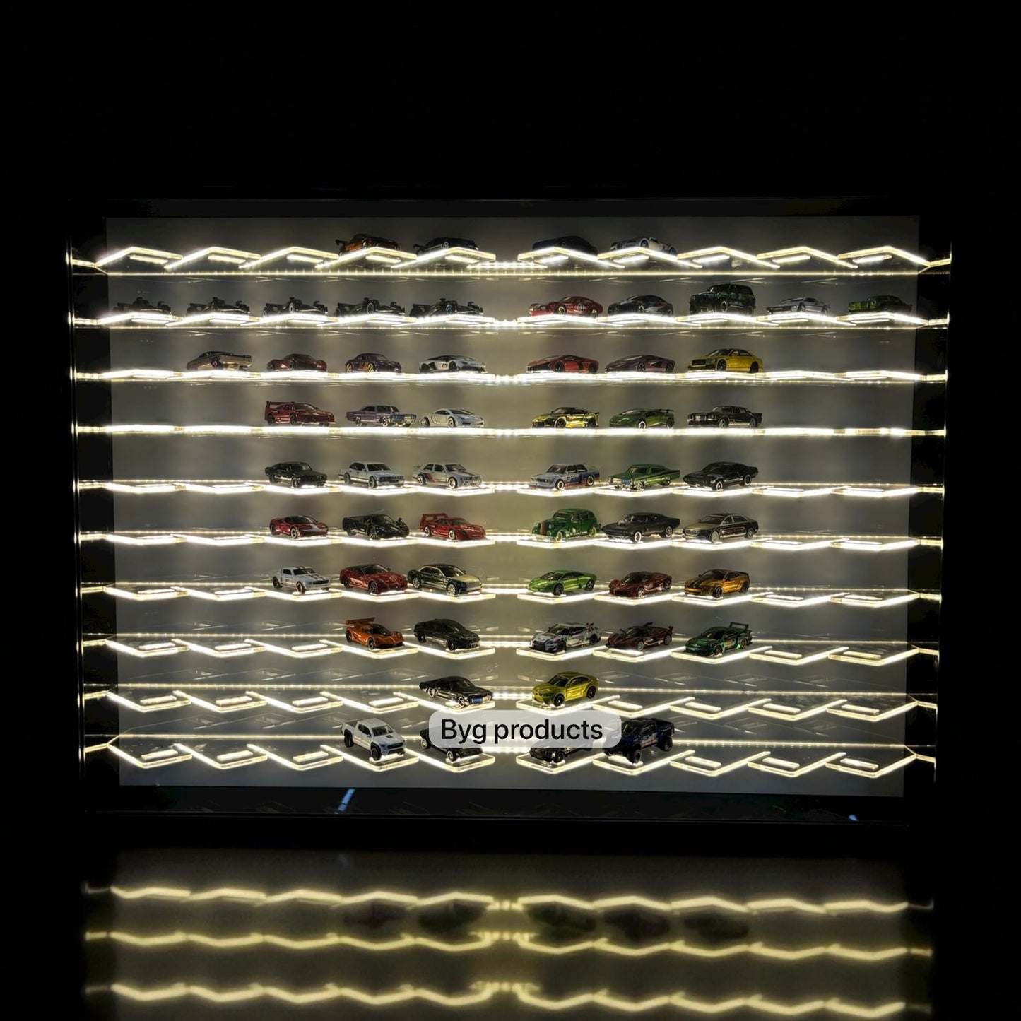 100 Cross Display with Sliding Cover for 1:64 Scale Cars- LED