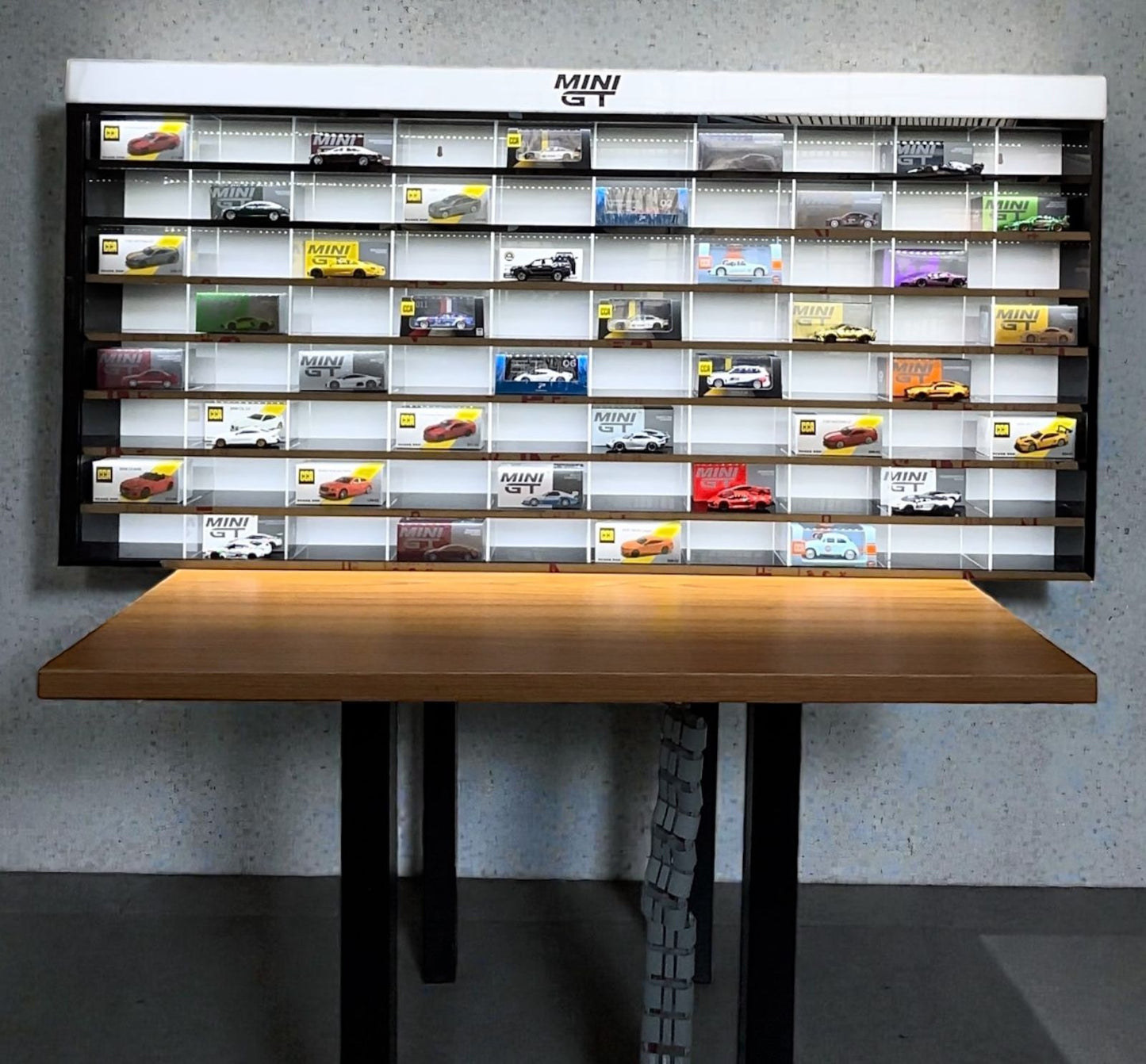 80 compartments Mini GT / POP race / CCA display