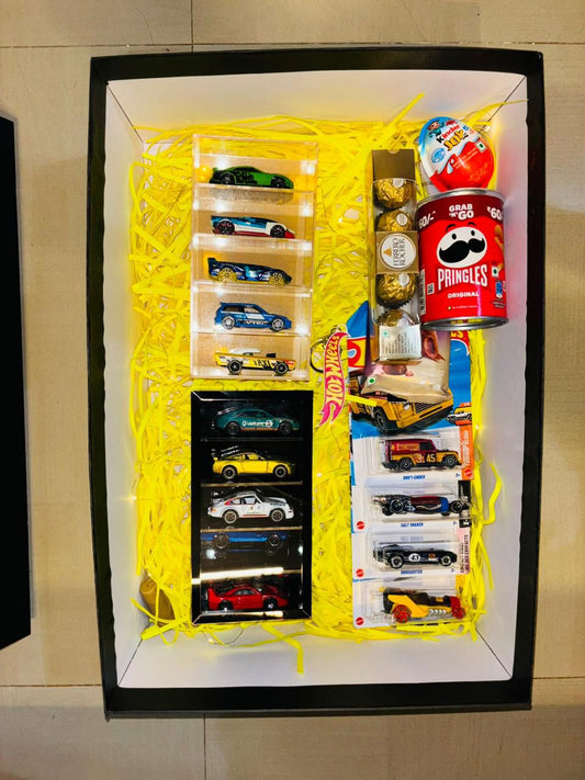 Hamper box  5 compartments display box  x 2  10 Random Hotwheels  Keychain Chocolates