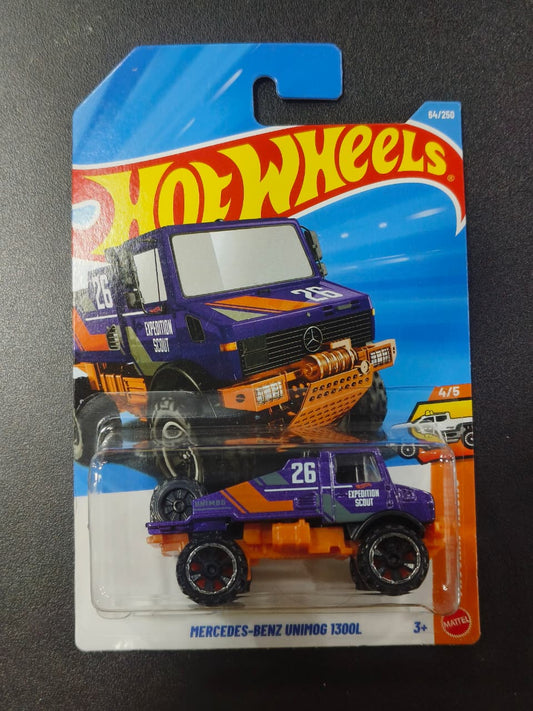 HOTWHEELS- MERCEDES-BENZ UNIMOG 1300L (Imported)