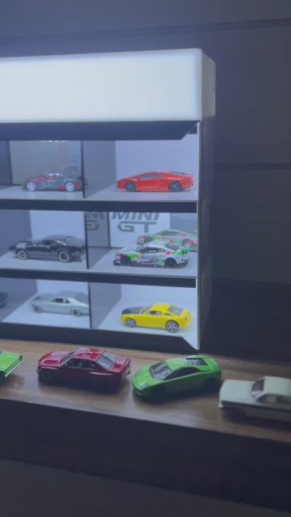 Mini GT 09 Compartments organizer with LED lights 1/64